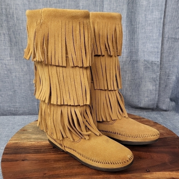 BOHO Classic Minnetonka 3-Layer Fringe Moccasin Boot Tan Size 5 - Picture 16 of 16